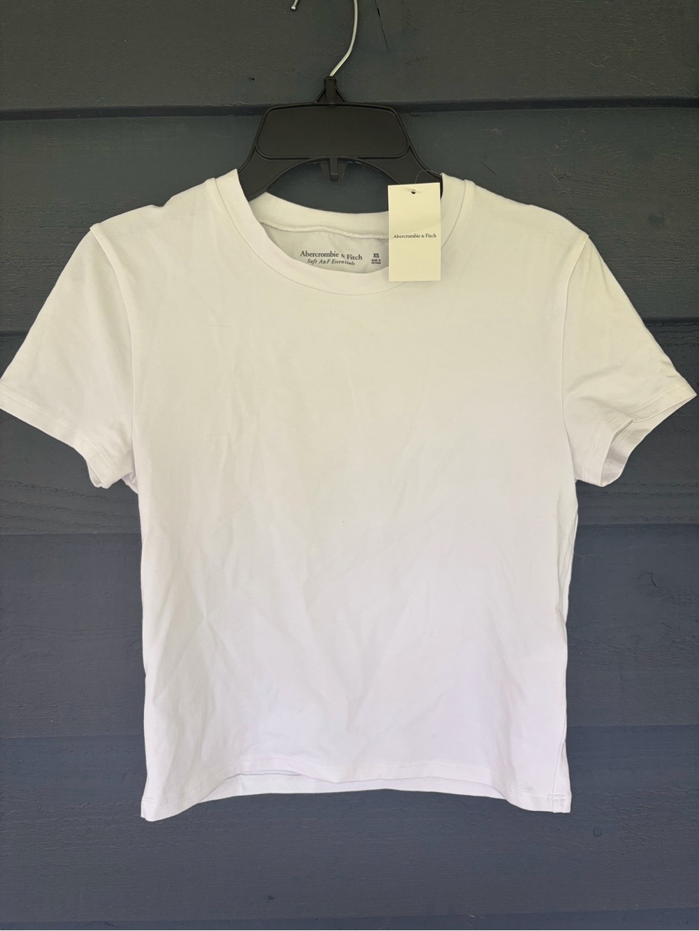 Abercrombie & Fitch Women’s Short Sleeve Slightly Cropped T-Shirt - White